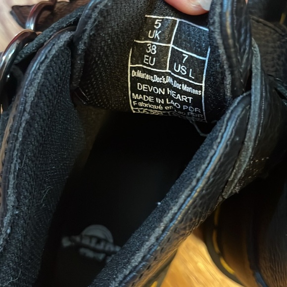 Dr Martens Devon Heart Leather Platform Boots Size 7 NEW - Picture 13 of 16
